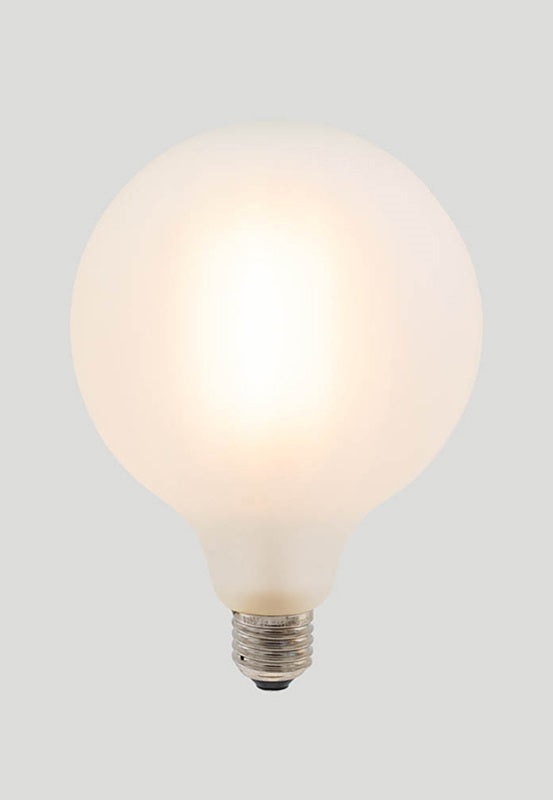 G125 LED Filament - Porcelain Frosted - 10W E27 2700k